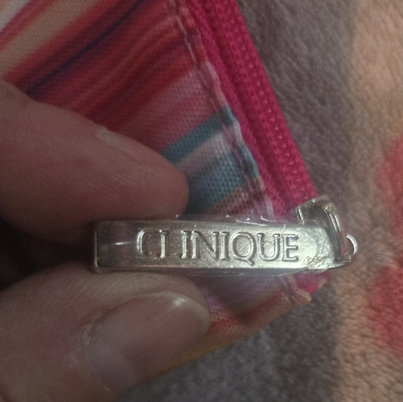 Clinique Colorful Striped Makeup Bag-NWOT - Picture 2 of 5